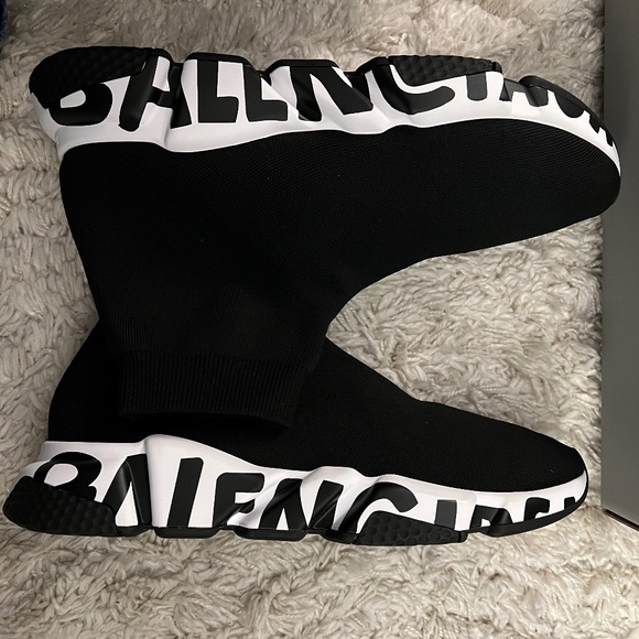 Balenciaga Speed Grafitti Trainers - Picture 1 of 3